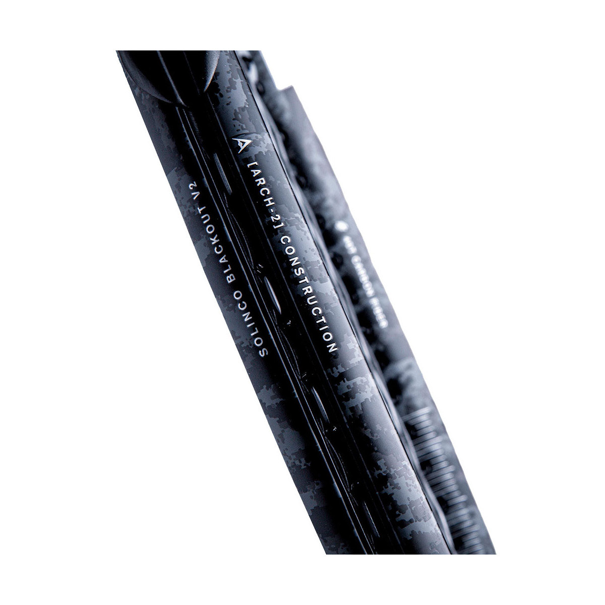 Solinco Black Out 300 racket