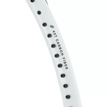 Solinco White Out 290 racket