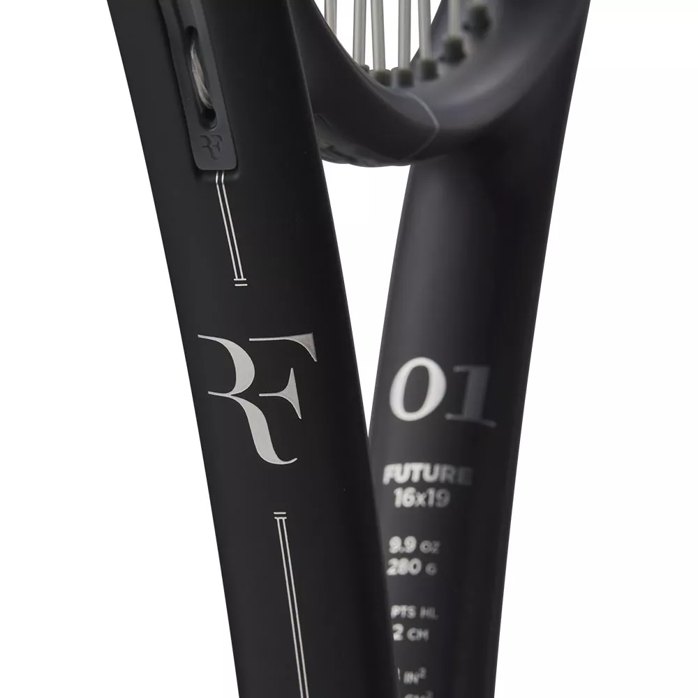 Wilson RF 01 (300g) racket