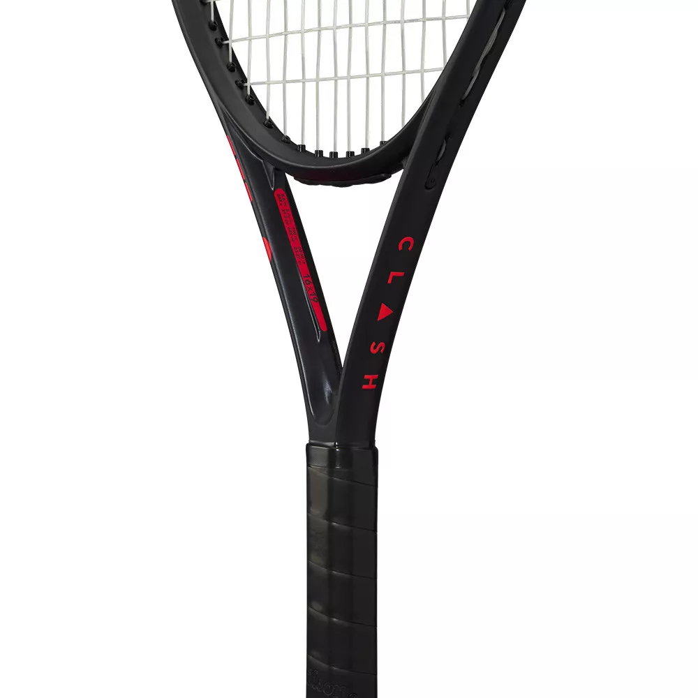 Wilson Junior Clash 26 V2.0 (245g) racket