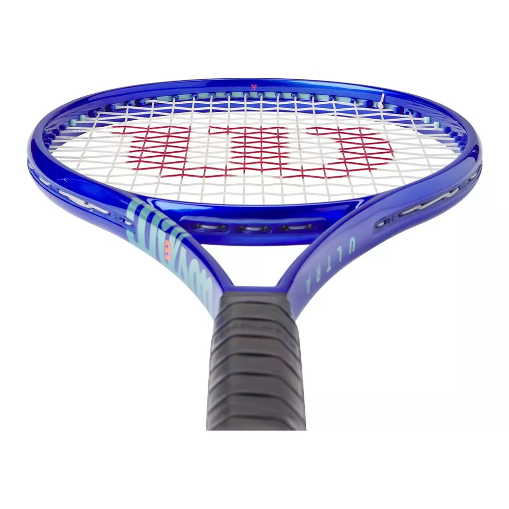 Wilson Ultra 100 V5 (300g) racket