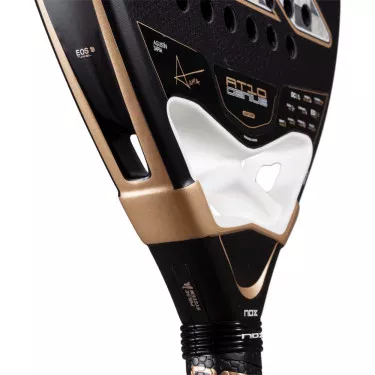 Nox AT10 Genius 18K Alum 2025 racket