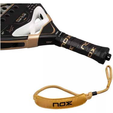 Nox AT10 Genius 18K Alum 2025 racket