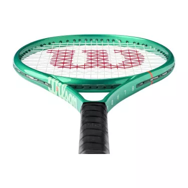 Wilson Junior Blade 26 V10 Tennis Racket (255g)