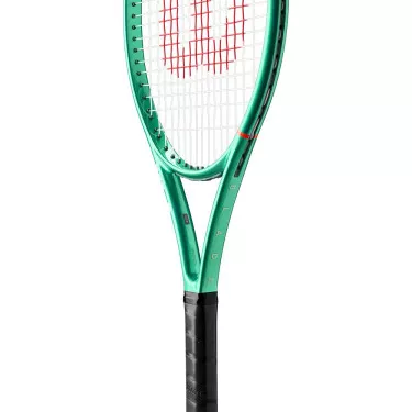 Wilson Junior Blade 26 V10 Tennis Racket (255g)
