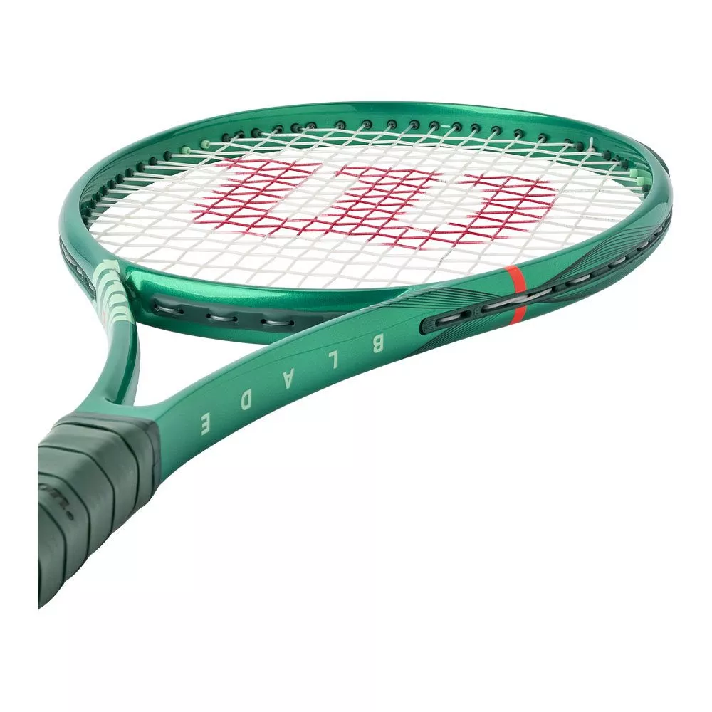 Wilson Blade 100 Pro V10 Tennis Racket (295g)