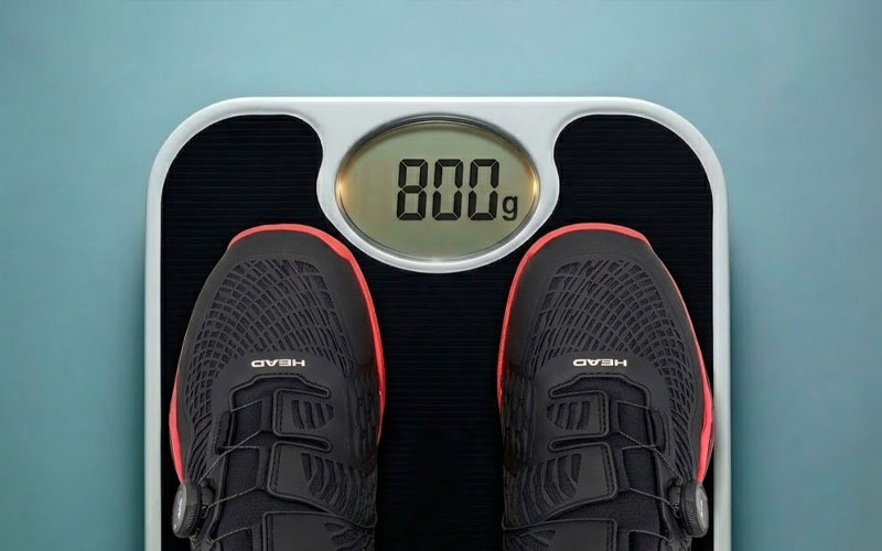 The importance of the weight of a tennis shoe